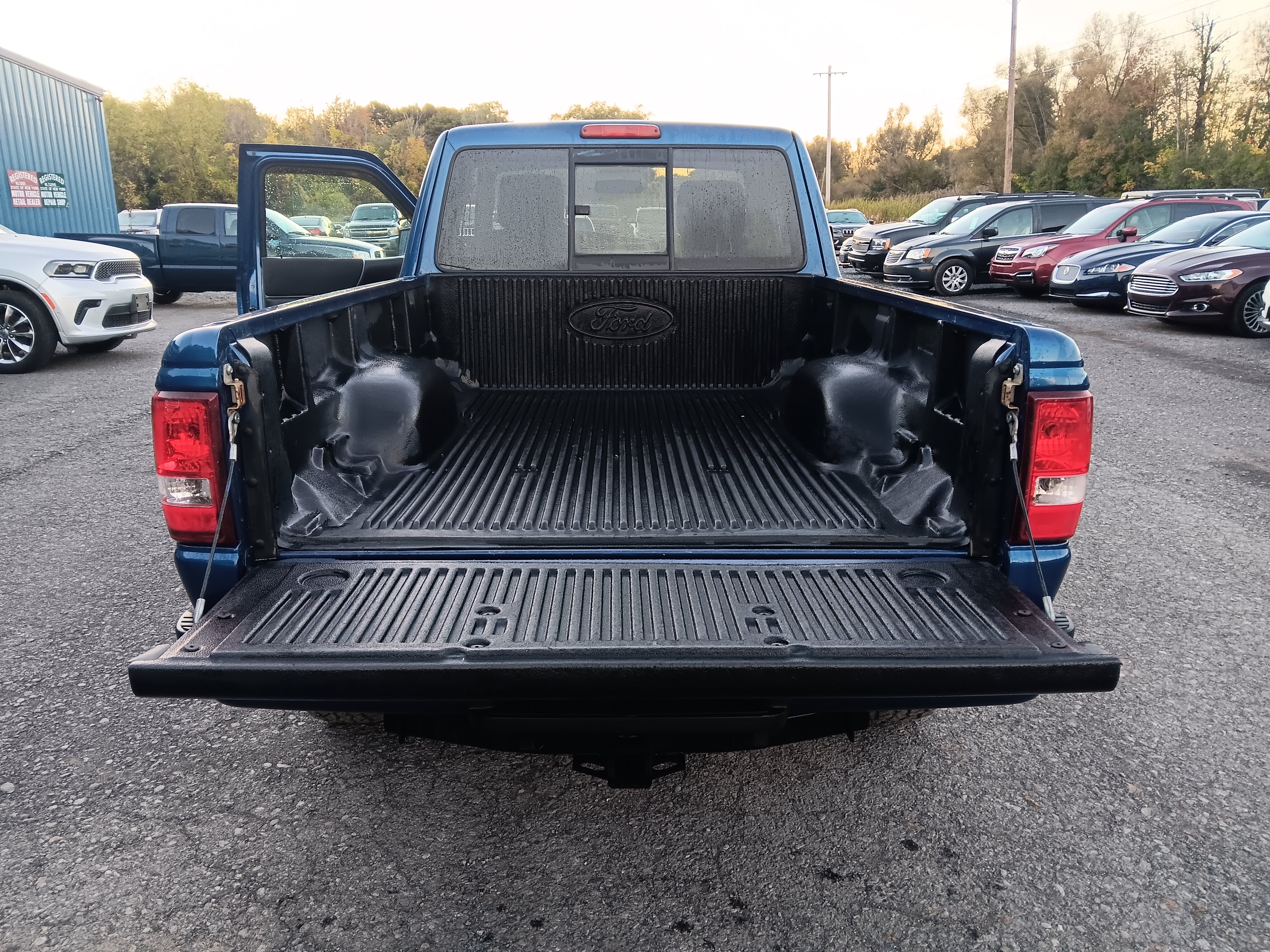 Used 2011 Ford Ranger XLT w/ Payload Pkg 2 AWD/4WD image 4