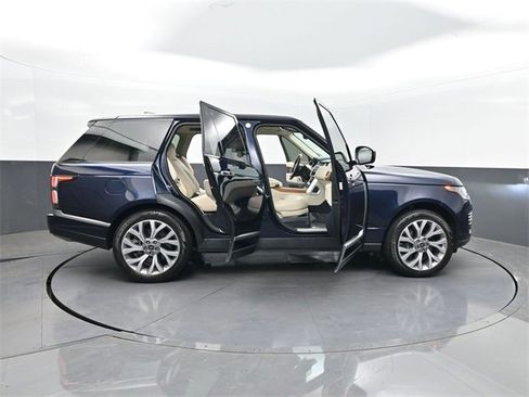 Used 2020 Land Rover Range Rover Autobiography image 33