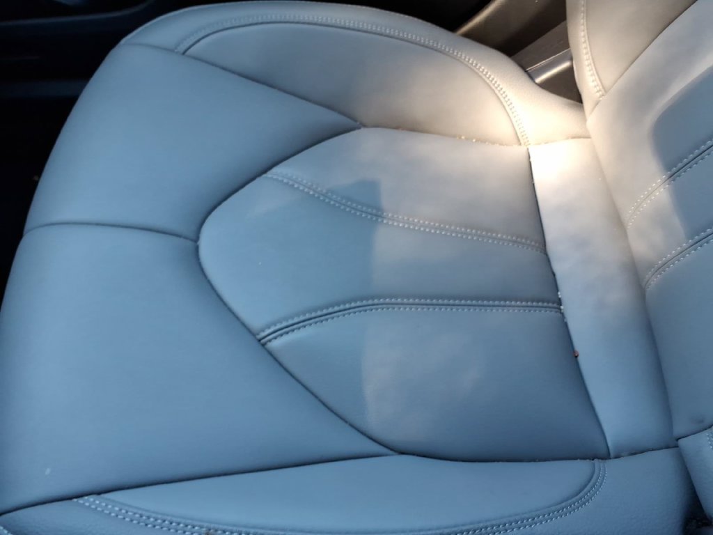 Used 2019 Toyota Avalon XLE w/ Moonroof Package FWD image 23