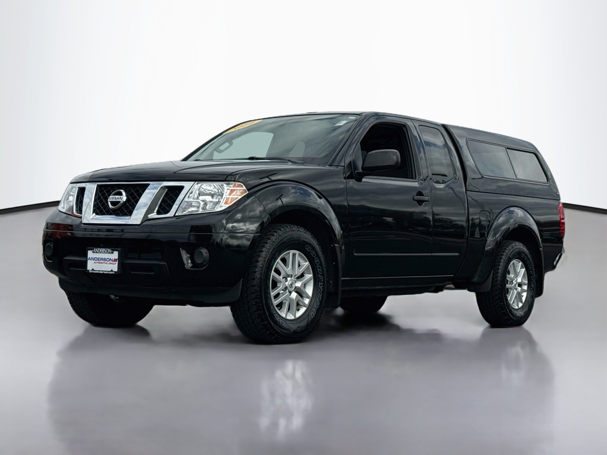 Used 2014 Nissan Frontier SV RWD image 3