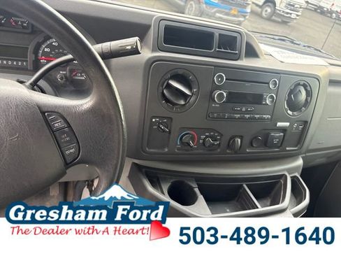 Used 2019 Ford E-450 and Econoline 450 Super Duty w/ Power Windows & Locks Group image 18