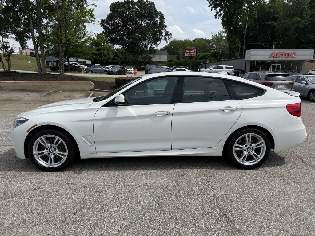 Used 2018 BMW 330i Gran Turismo xDrive AWD/4WD image 2