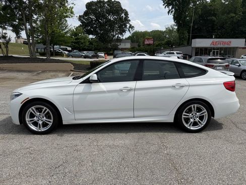 Used 2018 BMW 330i Gran Turismo xDrive AWD/4WD image 2