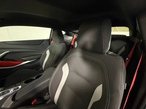 Used 2022 Chevrolet Camaro SS RWD image 17