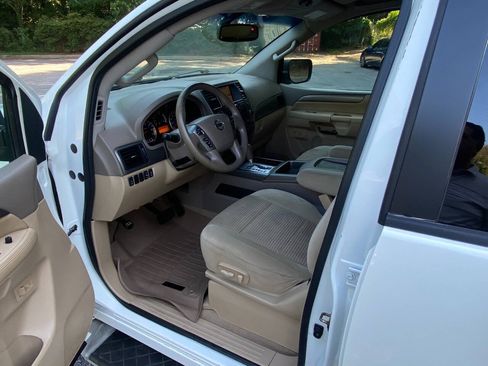 Used 2013 Nissan Armada SV AWD/4WD image 11