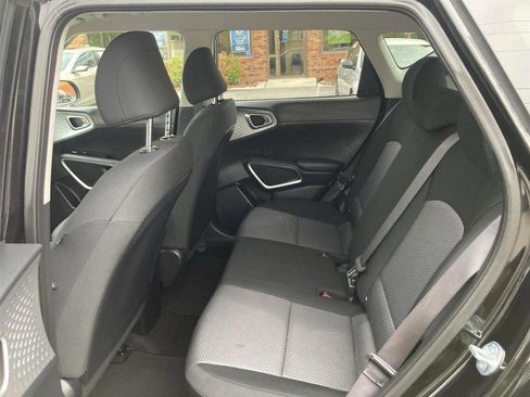 Used 2024 Kia Soul LX w/ Option Group 015 image 11