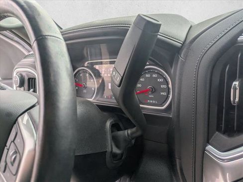 Used 2022 Chevrolet Silverado 2500 LTZ w/ LTZ Premium Package image 11