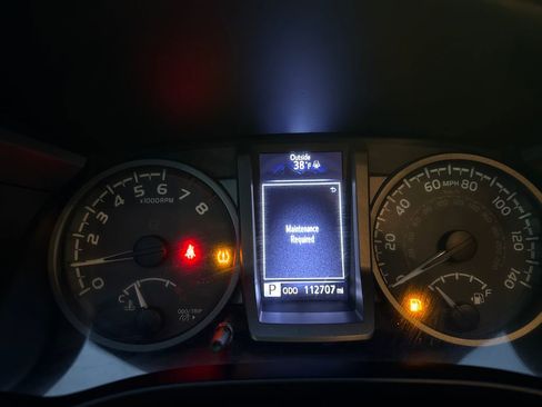 Used 2019 Toyota Tacoma TRD Off-Road image 17