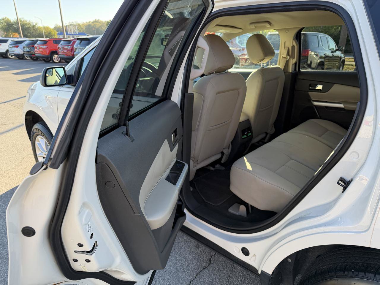 Used 2013 Ford Edge SE FWD image 11