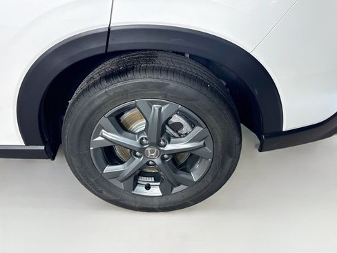 Certified 2026 Honda HR-V LX image 35
