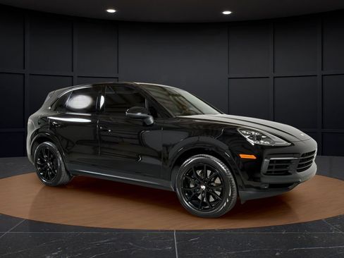 Used 2019 Porsche Cayenne S AWD/4WD image 7