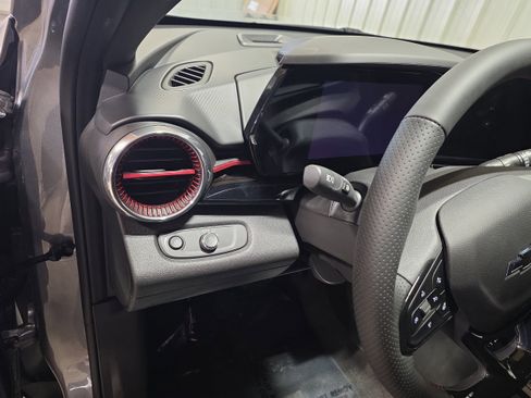 New 2026 Chevrolet Trax RS w/ Driver Confidence Package image 15