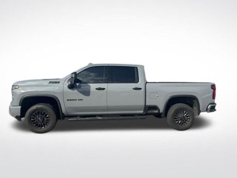 Used 2024 Chevrolet Silverado 2500 LTZ w/ LTZ Plus Package image 2