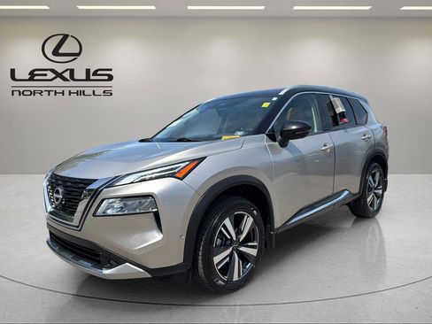 Used 2022 Nissan Rogue Platinum w/ Head-Up Display Package AWD/4WD image 1