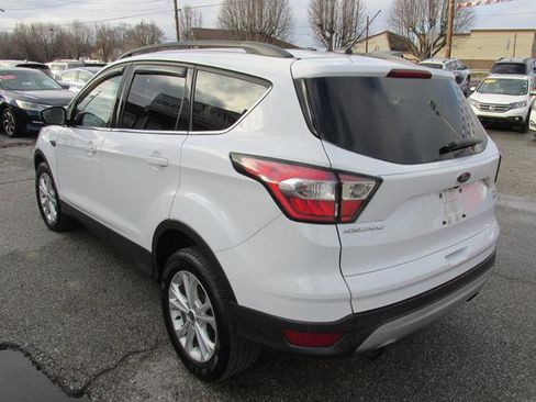 Used 2018 Ford Escape SE image 6