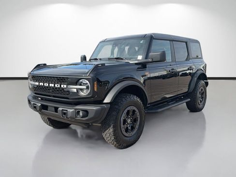 Used 2022 Ford Bronco Badlands image 6