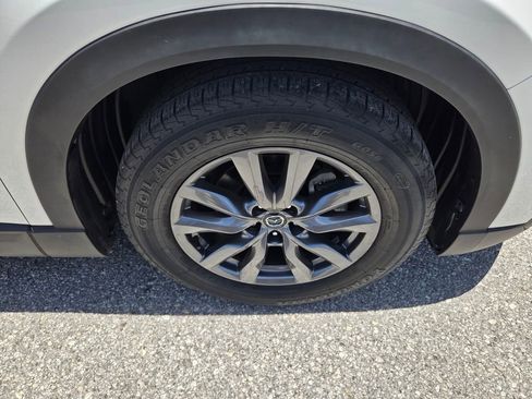 Used 2021 MAZDA CX-9 Touring w/ Touring Premium Package FWD image 19