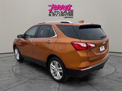 Used 2018 Chevrolet Equinox Premier image 3