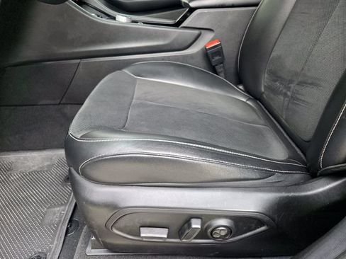 Used 2023 Jeep Grand Cherokee L Laredo RWD image 26