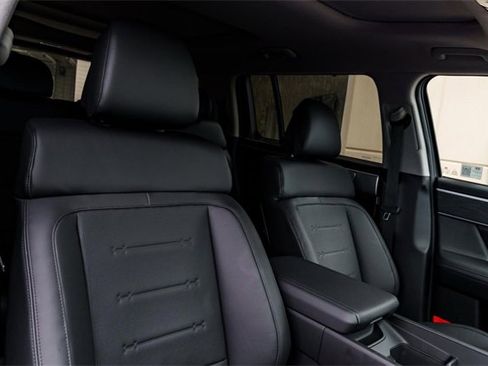 New 2025 Hyundai Santa Fe Limited image 25