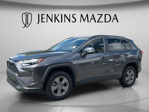 Used 2024 Toyota RAV4 XLE w/ Convenience Package FWD image 4
