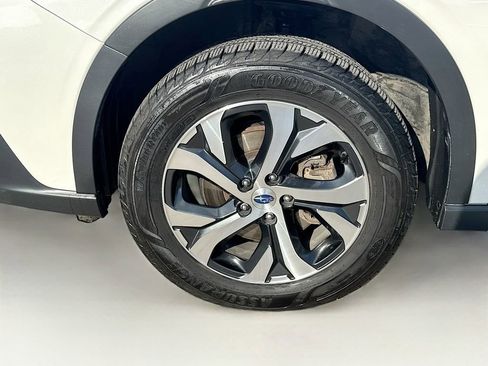Used 2022 Subaru Outback Touring XT w/ Tech Package 3 AWD/4WD image 42