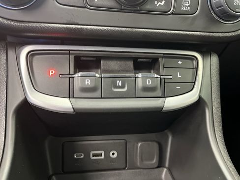 Certified 2024 GMC Terrain SLE w/ Driver Convenience Package image 25