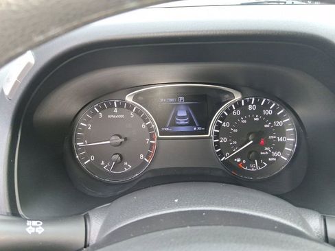 Used 2017 Nissan Pathfinder S image 13