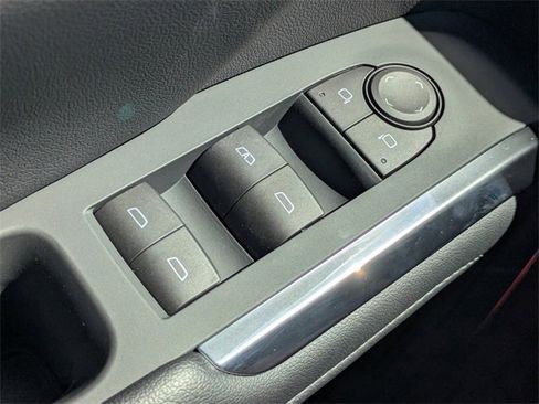 New 2026 Chevrolet Traverse LT w/ Enhanced Driving Package image 26