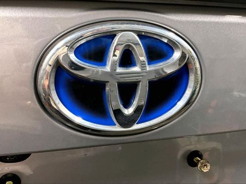 Used 2023 Toyota RAV4 SE w/ Weather & Moonroof Package AWD/4WD image 30