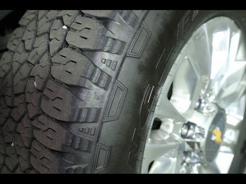 Used 2023 Chevrolet Silverado 2500 High Country w/ Z71 Off-Road Package image 24