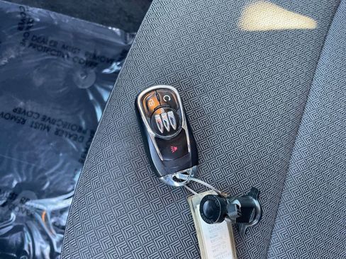 Used 2025 Buick Encore GX Preferred image 24