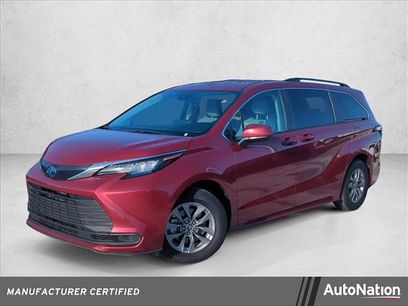 Certified 2022 Toyota Sienna LE