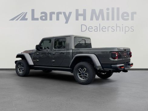 New 2026 Jeep Gladiator Mojave image 3