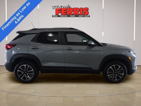 Used 2024 Chevrolet TrailBlazer LT AWD/4WD image 6