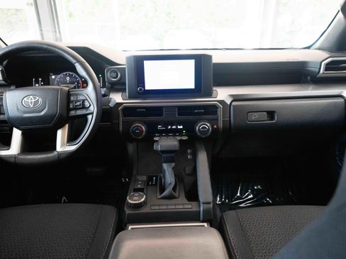 Certified 2025 Toyota 4Runner SR5 RWD image 21