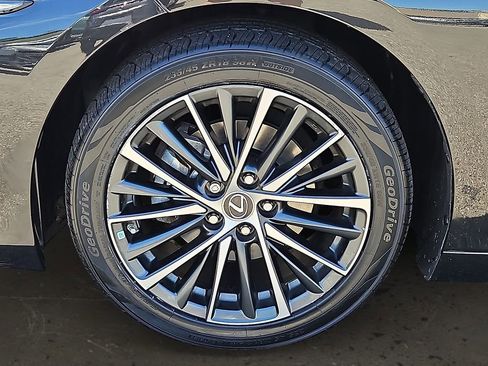 Used 2023 Lexus ES 350 w/ Premium Package image 7