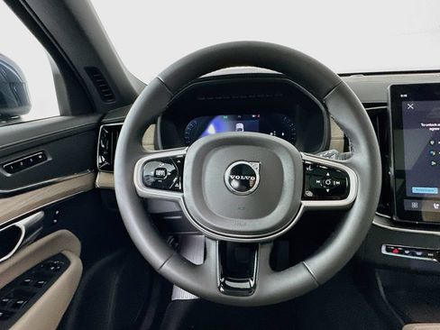 Used 2026 Volvo XC90 B5 Plus w/ Protection Package Premier AWD/4WD image 18