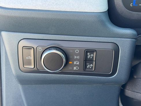 New 2025 Ford Maverick XLT w/ XLT Luxury Package image 11