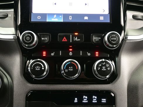 Used 2025 RAM 1500 Big Horn AWD/4WD image 23