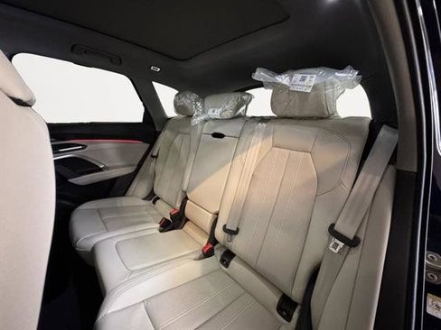 Certified 2025 Audi Q5 Premium w/ Premium Plus AWD/4WD image 11