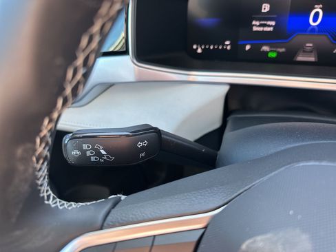 New 2026 Volkswagen Taos SE AWD/4WD image 36