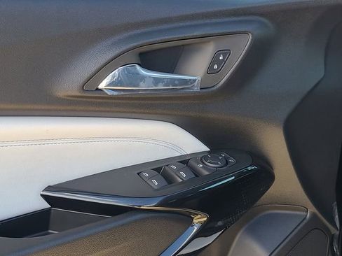 New 2026 Chevrolet Trax LT w/ Driver Confidence Package FWD image 18