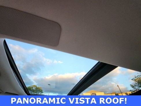 Used 2022 Ford Expedition Platinum image 5