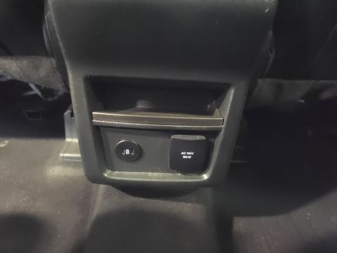 Used 2023 Ford Edge SEL w/ Convenience Package AWD/4WD image 28