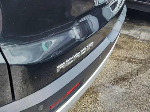 Used 2018 GMC Acadia SLT image 5