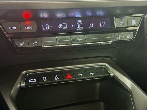 Used 2024 Audi A3 2.0T Premium image 18