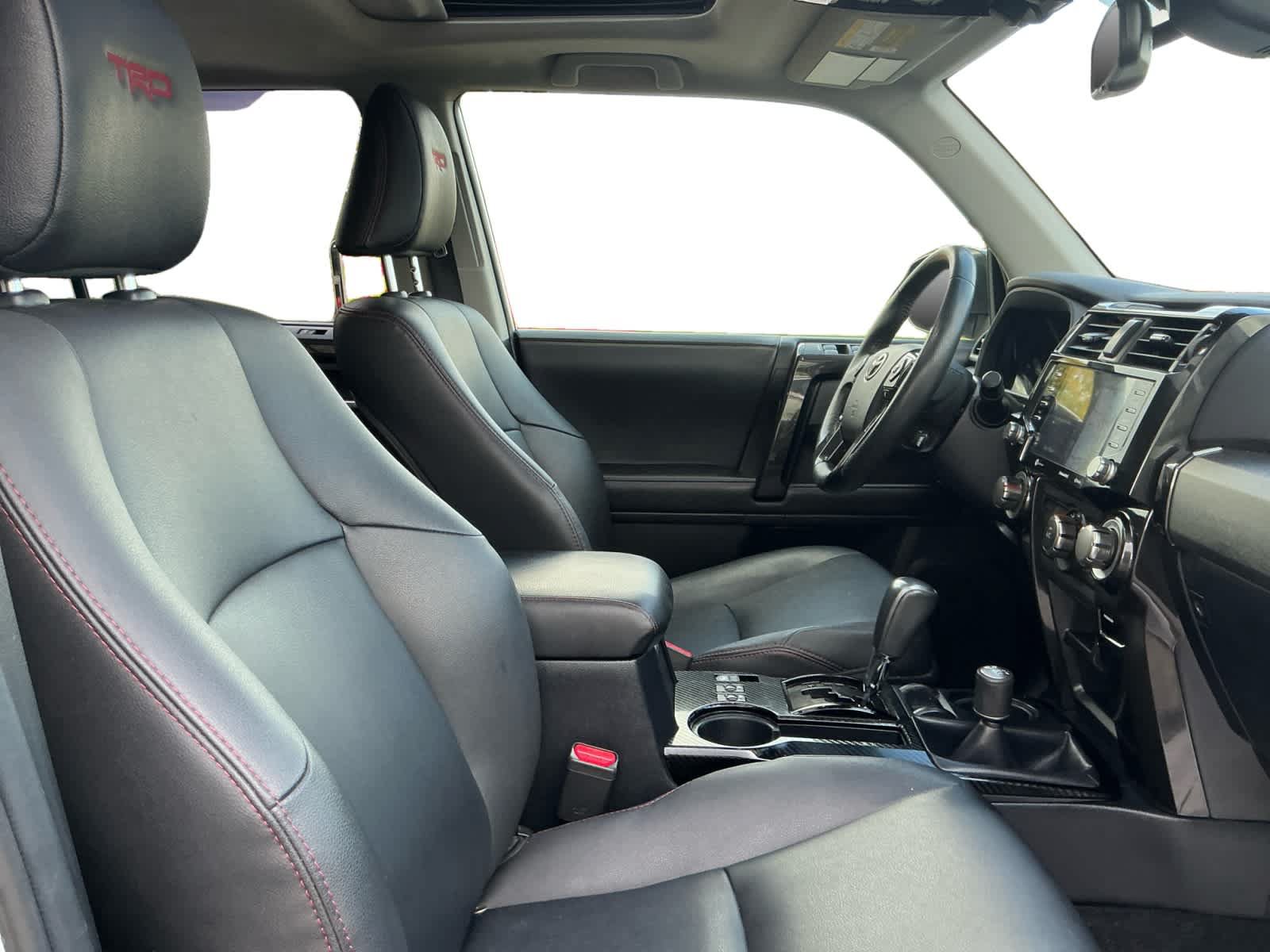 Used 2021 Toyota 4Runner Venture w/ Moonroof Package AWD/4WD image 15