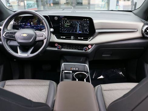Used 2025 Chevrolet Equinox LT w/ Convenience Package II AWD/4WD image 26