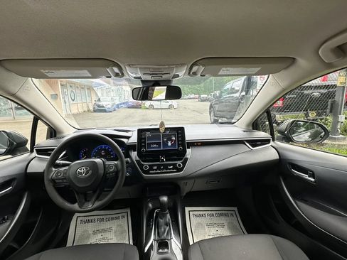Used 2020 Toyota Corolla LE FWD image 26